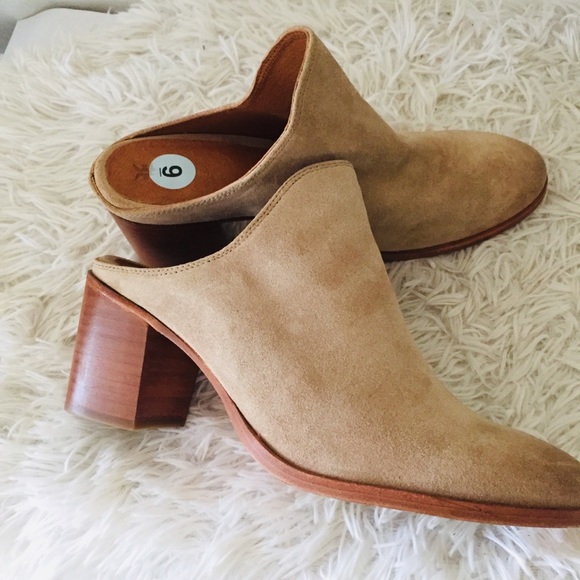 New Frye Suede Heeled Naomi Mules - Picture 4 of 9